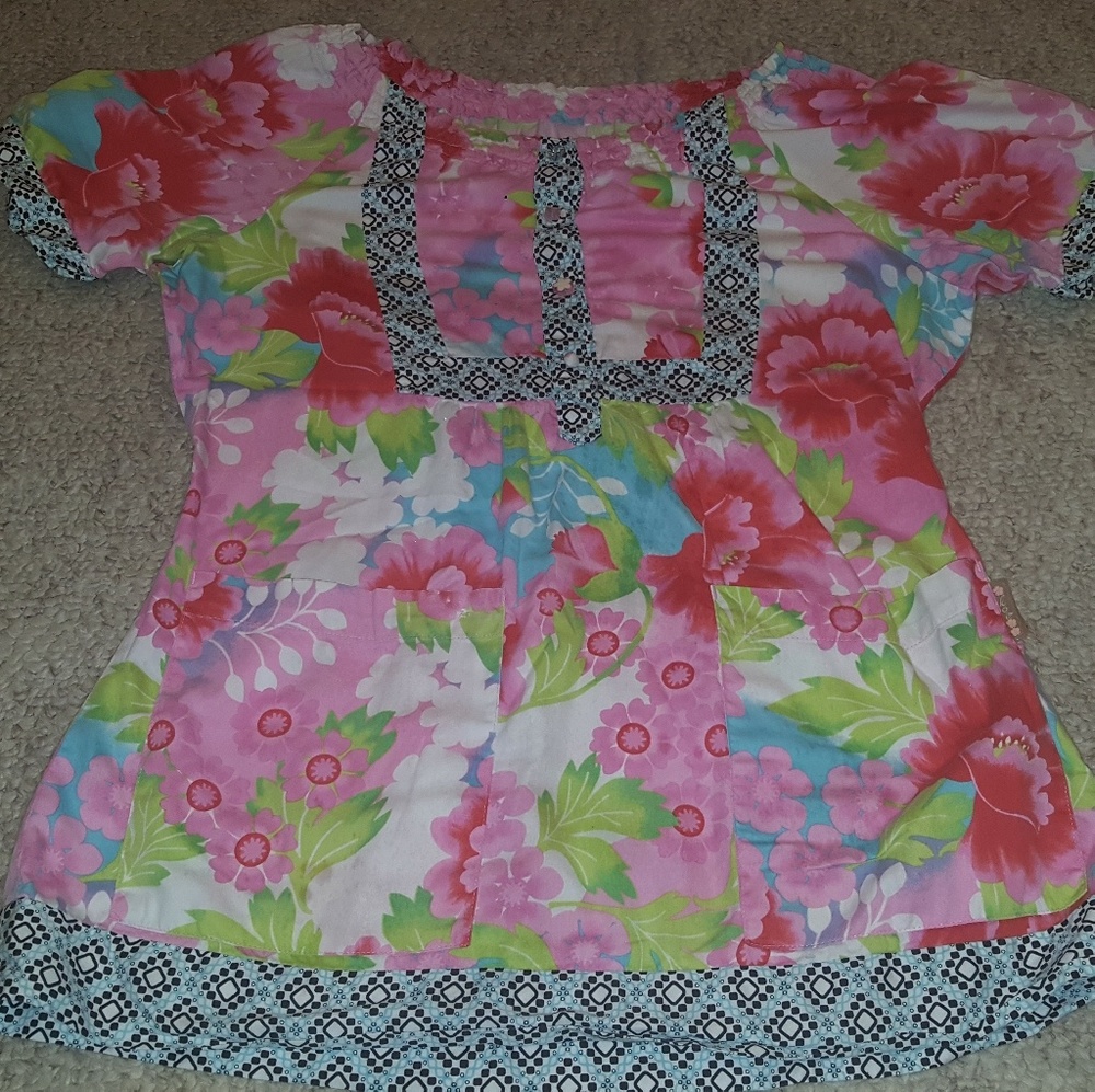 4 KOI SCRUB TOPS